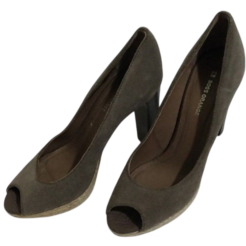 Hugo Boss Women's Suede Taupe Peep Toe Heels Size 8 .5
